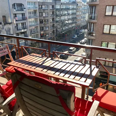Apartman Modern And Comfortable City Center Beach Around The Corner